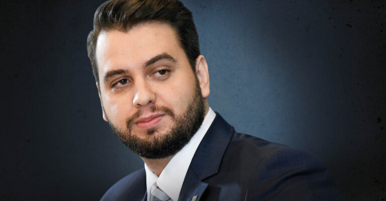 Freire Gomes contraria denúncia da PGR