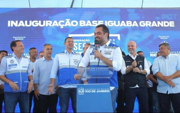 ‘não cedi até agora e não vou ceder’, afirmou em evento na Região dos Lagos