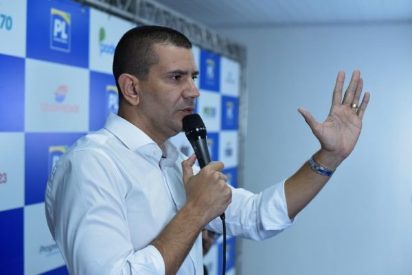 Douglas Ruas e outros dez secretários estaduais deixam Governo do Rio às vésperas do prazo de afastamento para eleições