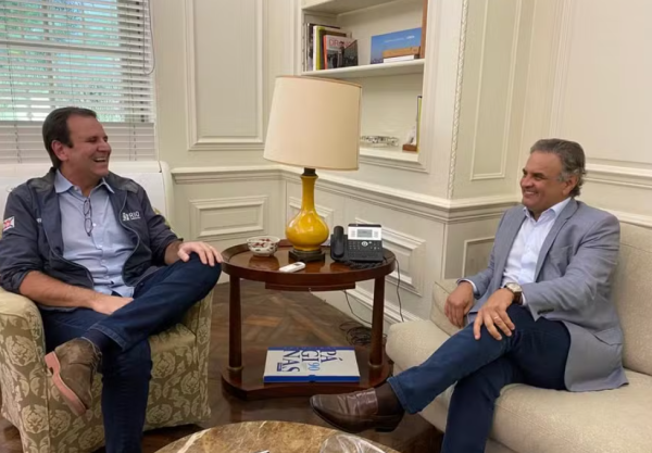 Aécio Neves vem ao Rio para oficializar apoio do PSDB a Eduardo Paes