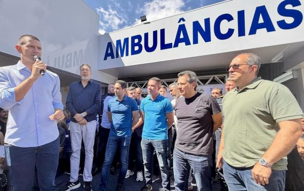 agora é a vez de Douglas Ruas, pré-candidato do PL, aportar na cidade de Paraíba do Sul