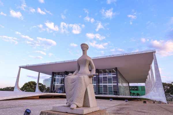 Às vésperas do julgamento no STF, AGU pede rejeição da divisão dos royalties e cita impacto nas contas do Rio