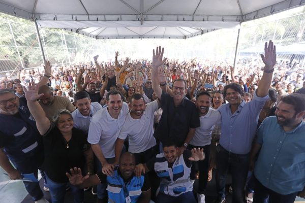 Políticos de peso do PP se aproximam de Eduardo Paes enquanto partido ainda mantém aliança com PL na candidatura de Douglas Ruas