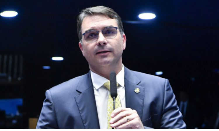 Flávio Bolsonaro elogia Mendonça por investigação do Master e cobra abertura de CPMI – Jovem Pan