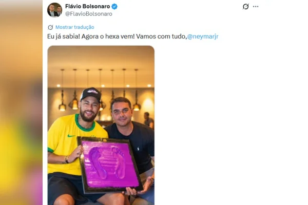 Direita em festa: Eduardo e Flávio Bolsonaro comemoram Neymar na Copa