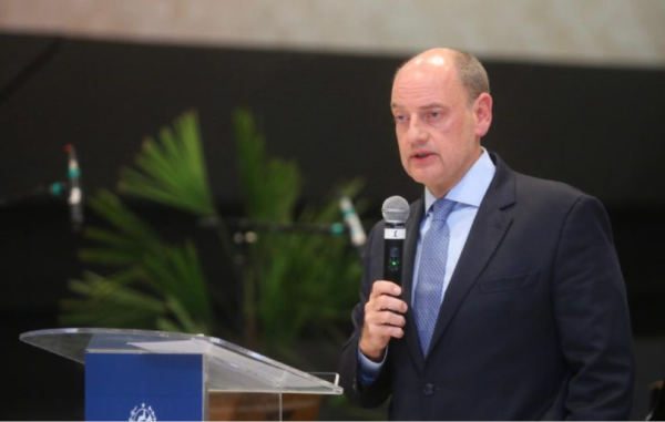 Em almoço com empresários, Ricardo Couto afirma que é ‘governador passageiro’ e garante: ‘não terei pretensão política’