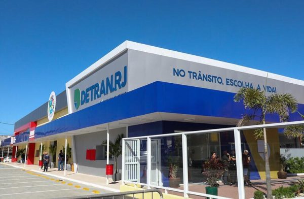 Casa Civil exonera 88 e Detran-RJ perde mais de 50 chefes de postos regionais em um único dia