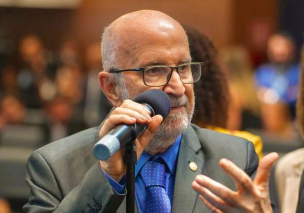 Alerj acelera discussão e projeto que suspende descontos de Credcesta e Master será votado com urgência na próxima semana
