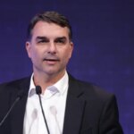 Paulo Figueiredo alfineta Damares após embate entre Michelle e Flávio