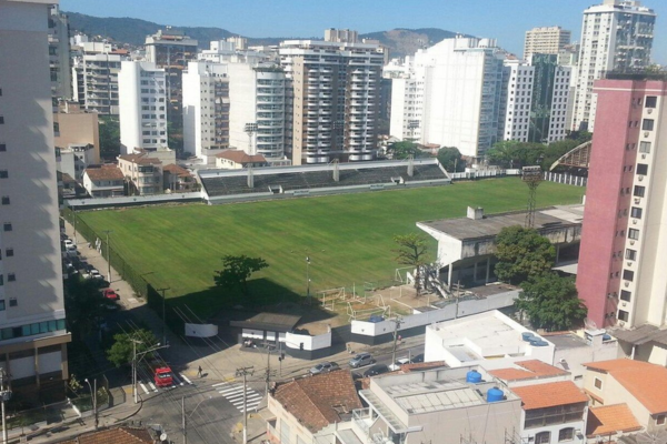 Justiça suspende licitação para obra contra alagamentos no entorno do Caio Martins, em Niterói
