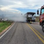 Ônibus com 40 romeiros tomba no Ceará, deixa 2 mortos e vários feridos