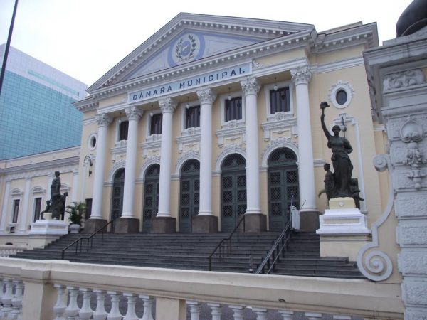 Por causa das eleições, Câmara de Niterói muda os horários das sessões legislativas