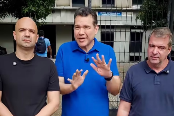 Paulo Messina, do PL, faz campanha para dois candidatos do PSD nas redes sociais — incluindo o líder do governo na Câmara do Rio