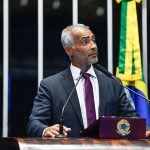 Por causa de apoio a Eduardo Paes, Romário deixa o PL dos Bolsonaro