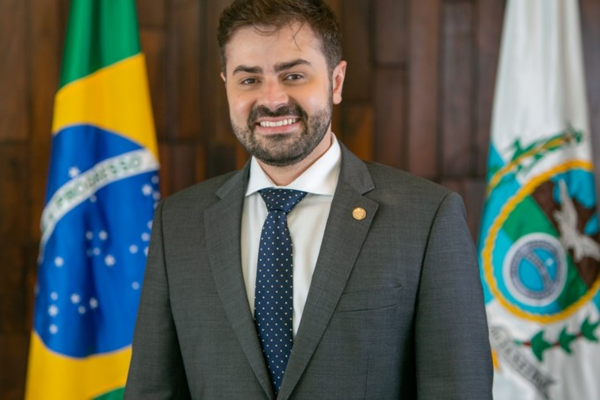 Patrimônio do deputado estadual Vinícius Cozzolino cresce quase 24 vezes em quatro anos