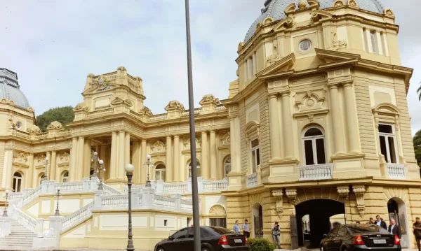 Casa Civil entra em campo com força máxima: 112 atos movimentam o Diário Oficial, com limpa na Ciência e Tecnologia e reforços no Ambiente