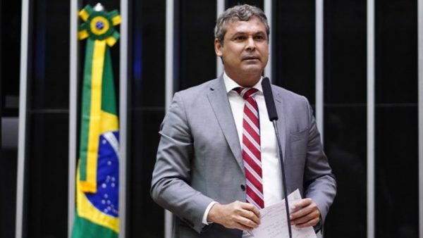 STF recebe inquérito sobre suposto ‘caixa 2’ na campanha de Lindbergh em 2014