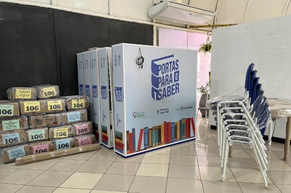 Governo do estado cancela licitação de R$ 96,8 milhões para salas de leitura móveis após indícios de irregularidades e auditoria do TCE-RJ