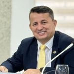 Vereador de Tanguá é morto a tiros em bar no centro da cidade; parlamentar dizia ser alvo de ‘perseguições políticas’