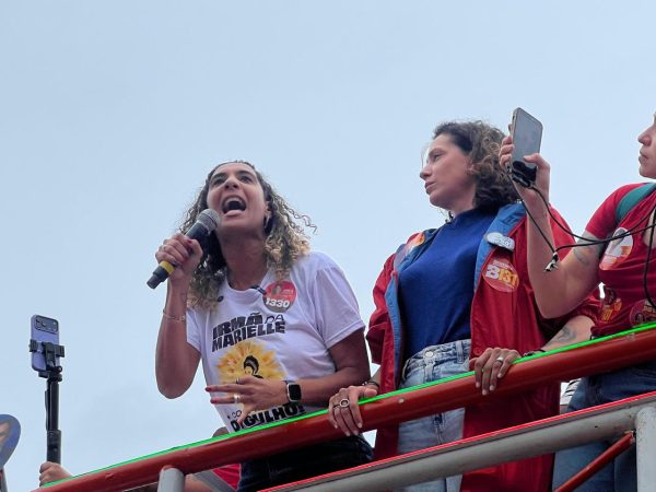Anielle Franco pede votos para Monica Benicio em ato de Benedita e reforça cobrança por reciprocidade entre PT e PSD