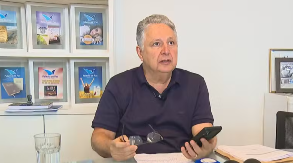 Garotinho diz estar sendo vítima de ‘complô’ e acusa TRE-RJ de atrasar análise de recurso, mas descarta desistir da candidatura