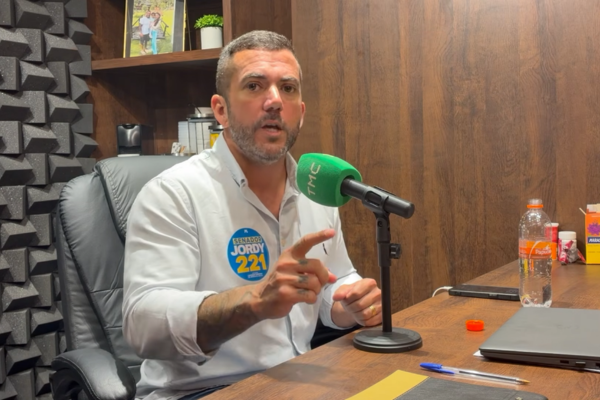 Carlos Jordy sai em defesa de Bacellar e diz que ex-presidente da Alerj nunca foi ‘aliado ao Comando Vermelho’