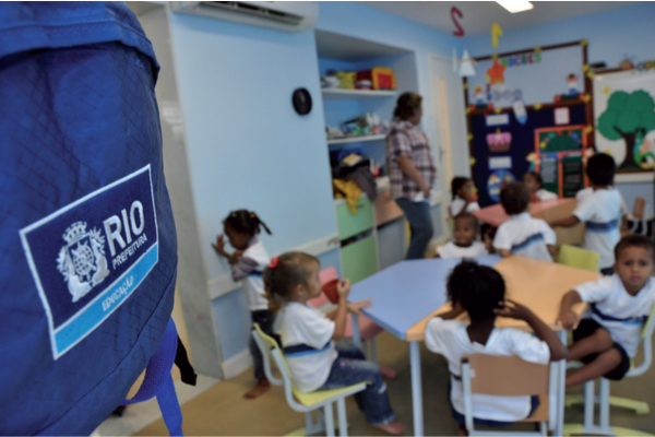Professores do Rio que assumem gestão escolar terão gratificação mesmo com carga horária inferior a 40 horas