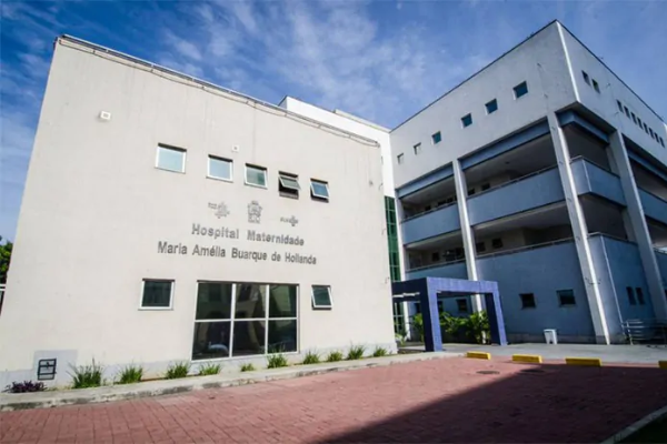 Médicas da Maternidade Maria Amélia que estão em greve denunciam contratações emergenciais com salários até 70% maiores