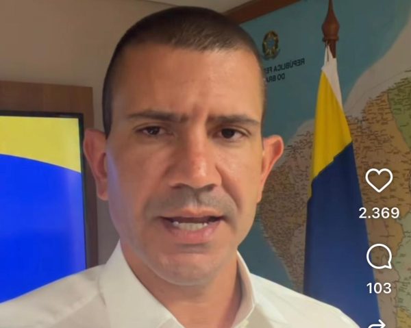 Douglas Ruas reconhece derrota de Flávio Bolsonaro, e diz que Brasil perdeu oportunidade de mudar