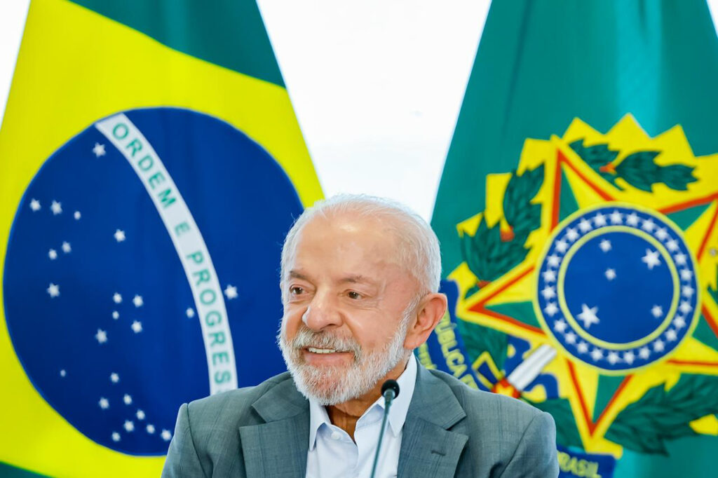 Eleições 2026: confira as agendas de Flávio e Lula nesta terça-feira (6/10)