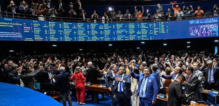 Mais de 350 mil comerciários do Rio de Janeiro serão beneficiados após Senado votar o fim da escala 6×1
